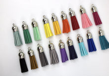 Load image into Gallery viewer, Grateful Dog Mama Keychain - Be Kind 2 Me